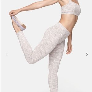 Outdoor Voices leggings